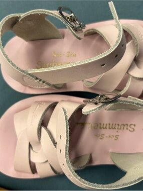 Saltwater pink Leather little girl sandals